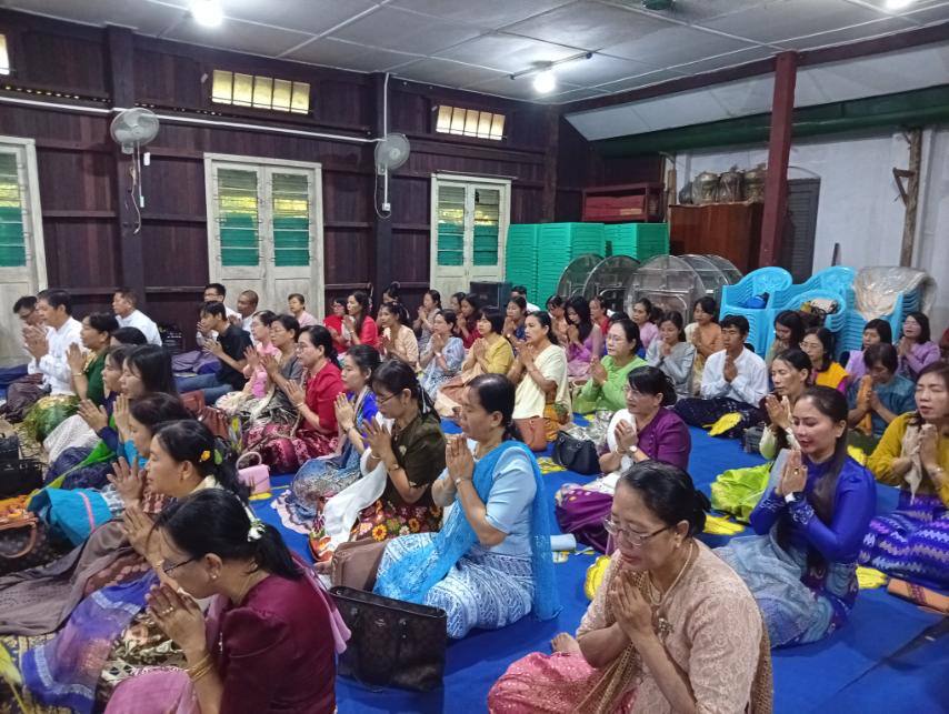 ၂၀၂၅ ခုနှစ် မြန်မာ့လယ်ယာဖွံ့ဖြိုးရေးဘဏ်ဝန်ထမ်းမိသားစု ပထမအကြိမ်မဟာဘုံကထိန် အလှူတော်မင်္ဂလာ အခမ်းအနားကျင်းပ