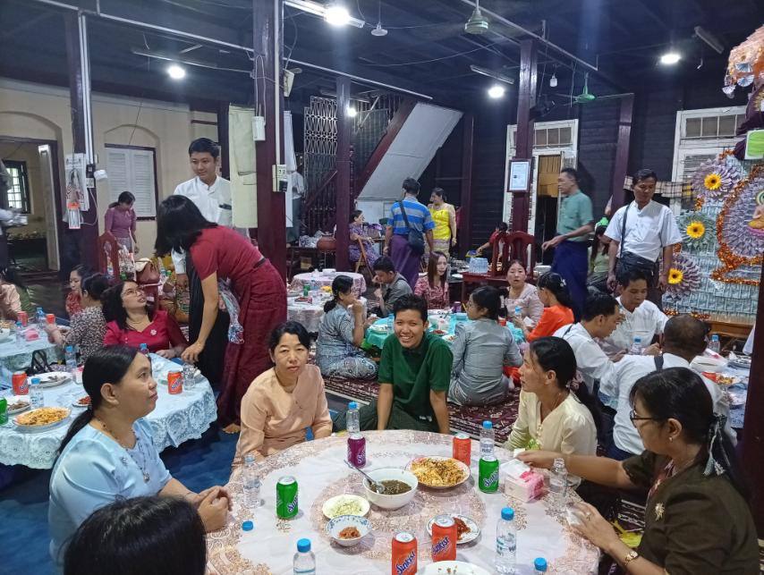 ၂၀၂၅ ခုနှစ် မြန်မာ့လယ်ယာဖွံ့ဖြိုးရေးဘဏ်ဝန်ထမ်းမိသားစု ပထမအကြိမ်မဟာဘုံကထိန် အလှူတော်မင်္ဂလာ အခမ်းအနားကျင်းပ