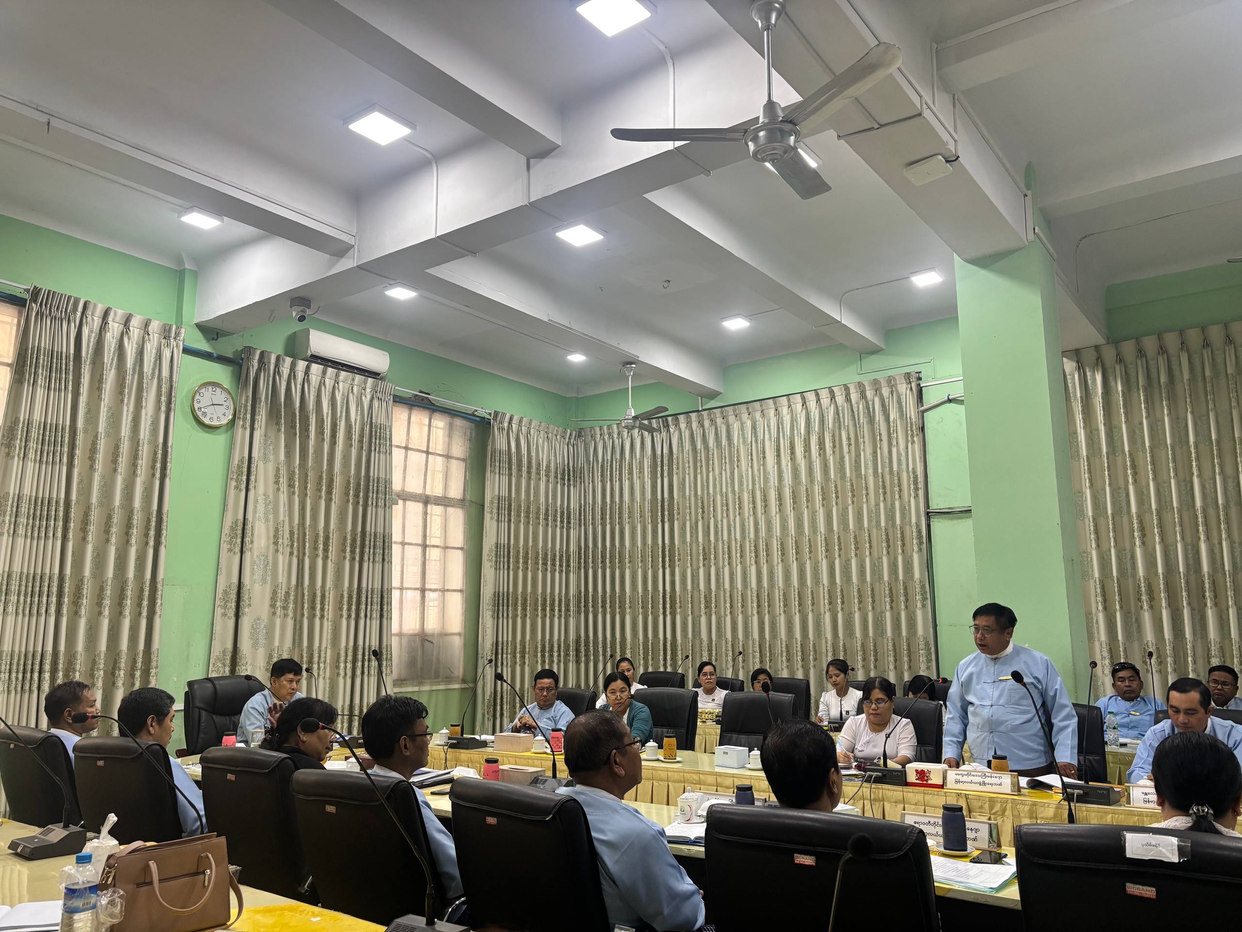 ဦးဆောင်ညွှန်ကြားရေးမှူးနှင့် တိုင်းဒေသကြီး/ပြည်နယ်မန်နေဂျာများ ကြွေးကျန်NPLကောက်ခံရရှိရေး လုပ်ငန်းညှိနှိုင်းအစည်းအဝေး