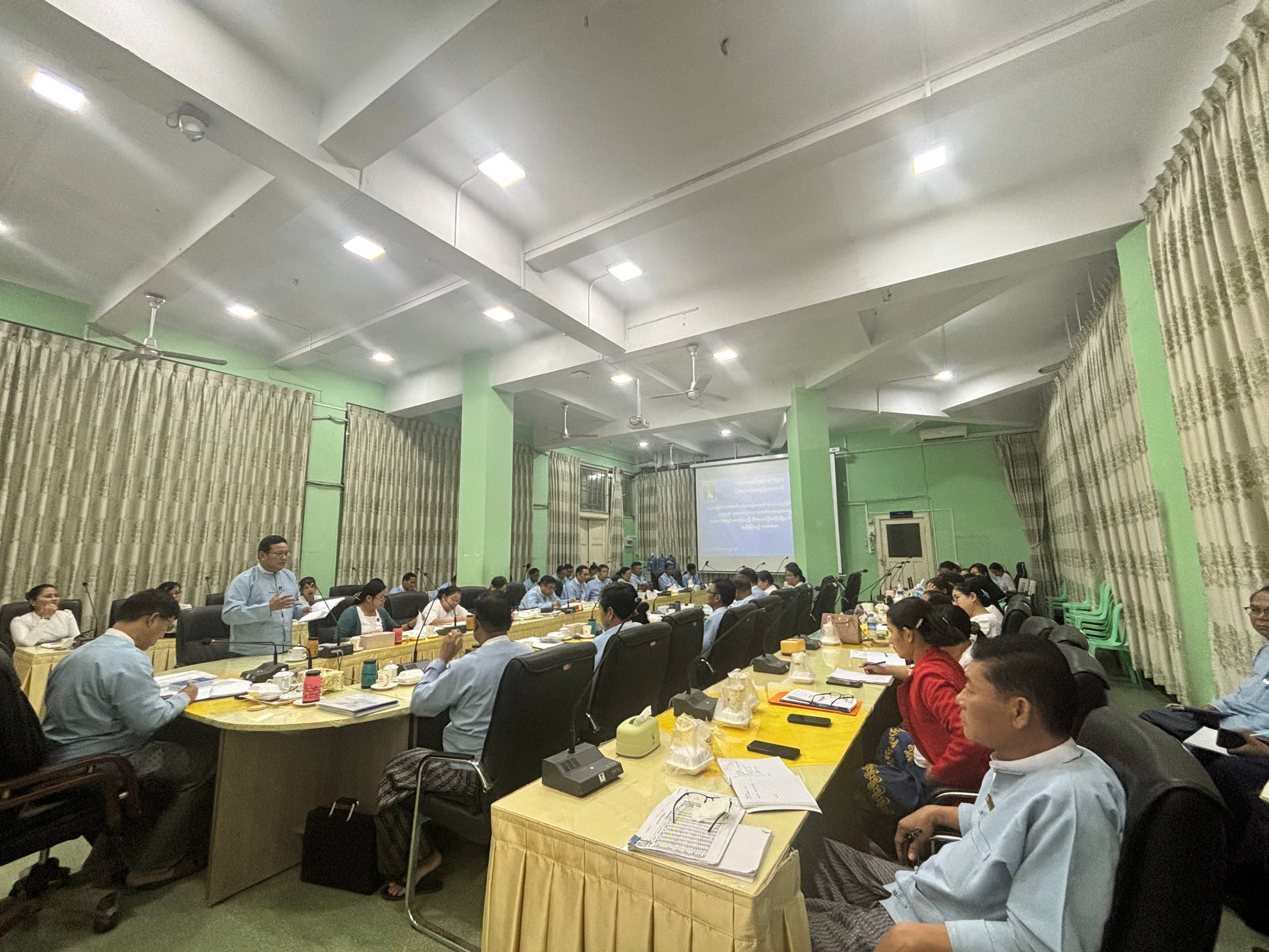 ဦးဆောင်ညွှန်ကြားရေးမှူးနှင့် တိုင်းဒေသကြီး/ပြည်နယ်မန်နေဂျာများ ကြွေးကျန်NPLကောက်ခံရရှိရေး လုပ်ငန်းညှိနှိုင်းအစည်းအဝေး