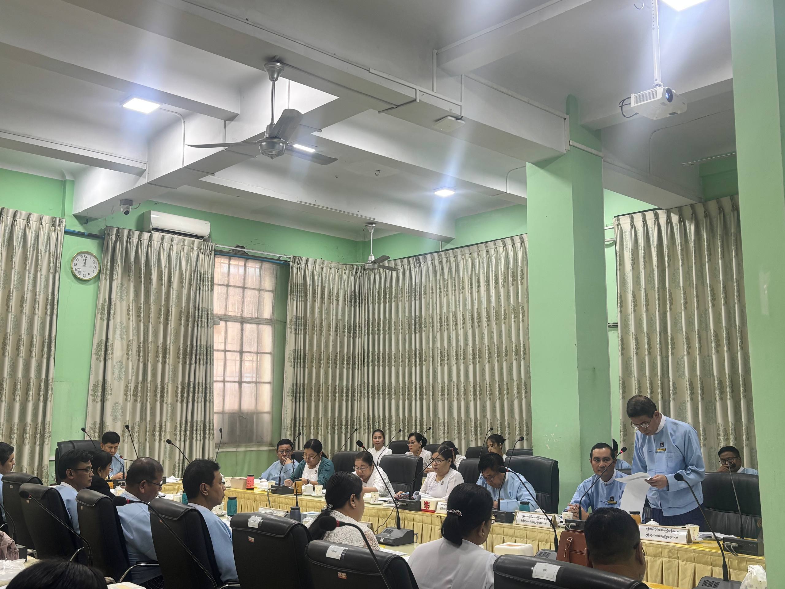 ဦးဆောင်ညွှန်ကြားရေးမှူးနှင့် တိုင်းဒေသကြီး/ပြည်နယ်မန်နေဂျာများ ကြွေးကျန်NPLကောက်ခံရရှိရေး လုပ်ငန်းညှိနှိုင်းအစည်းအဝေး