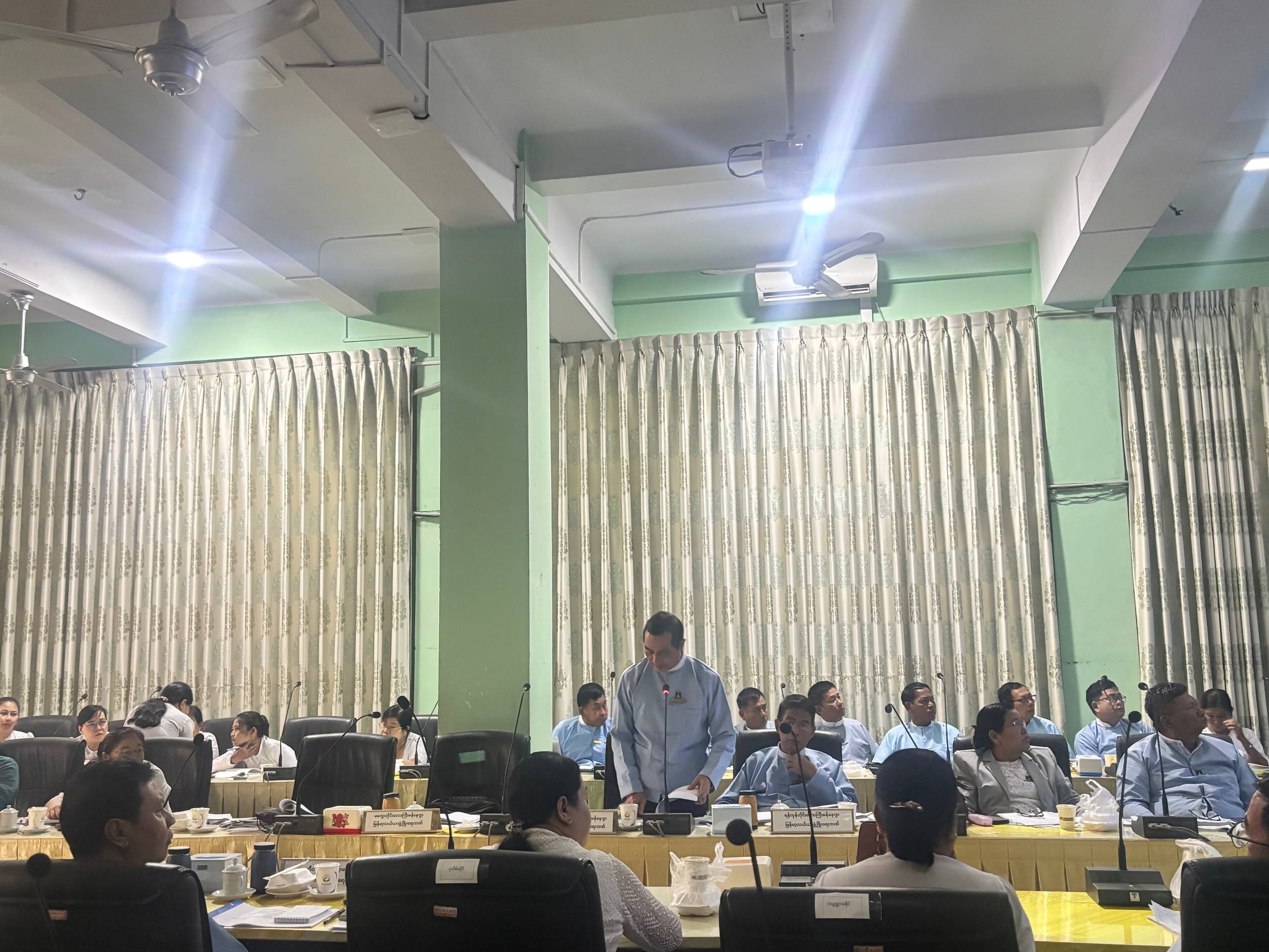 ဦးဆောင်ညွှန်ကြားရေးမှူးနှင့် တိုင်းဒေသကြီး/ပြည်နယ်မန်နေဂျာများ ကြွေးကျန်NPLကောက်ခံရရှိရေး လုပ်ငန်းညှိနှိုင်းအစည်းအဝေး