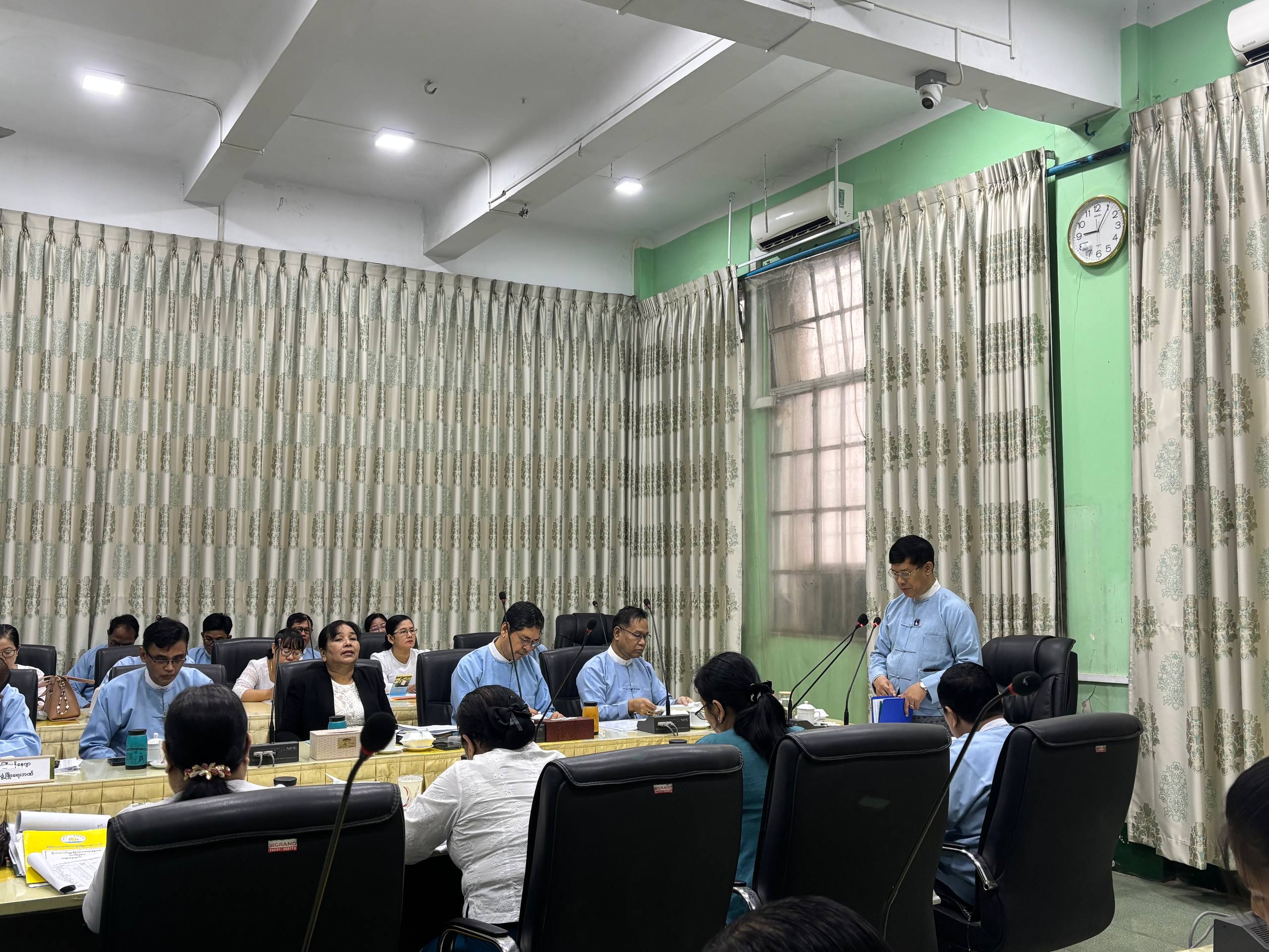 ဦးဆောင်ညွှန်ကြားရေးမှူးနှင့် တိုင်းဒေသကြီး/ပြည်နယ်မန်နေဂျာများ ကြွေးကျန်NPLကောက်ခံရရှိရေး လုပ်ငန်းညှိနှိုင်းအစည်းအဝေး